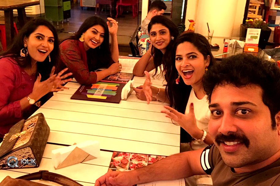 Madhumitha-in-VVR-Special-Gallery